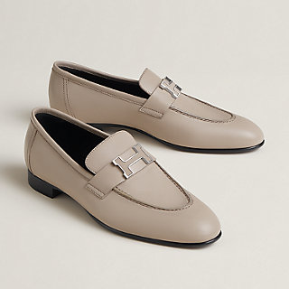 モカシン《パリ》 - ベージュ | Hermès - エルメス-公式サイト